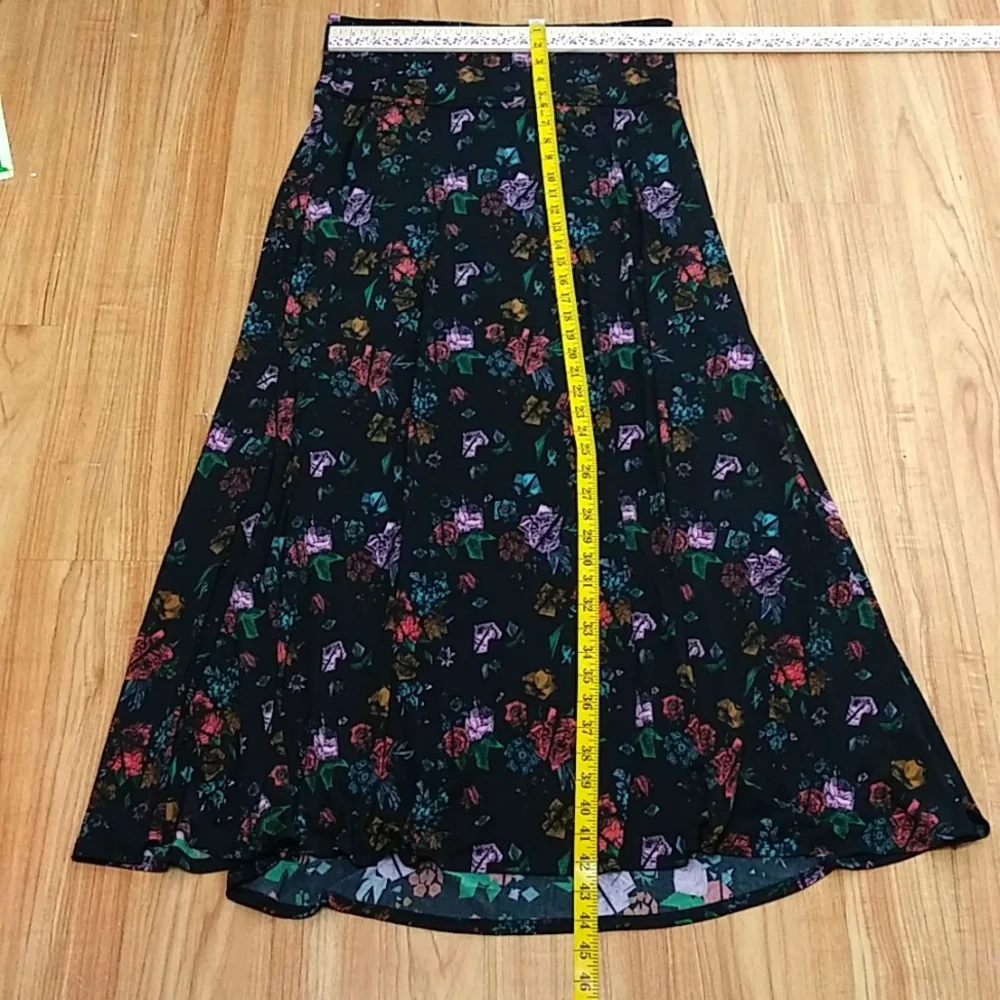 LulaRoe High Waist & Flare Skirt Black/ Purple Roses Print Size L_2